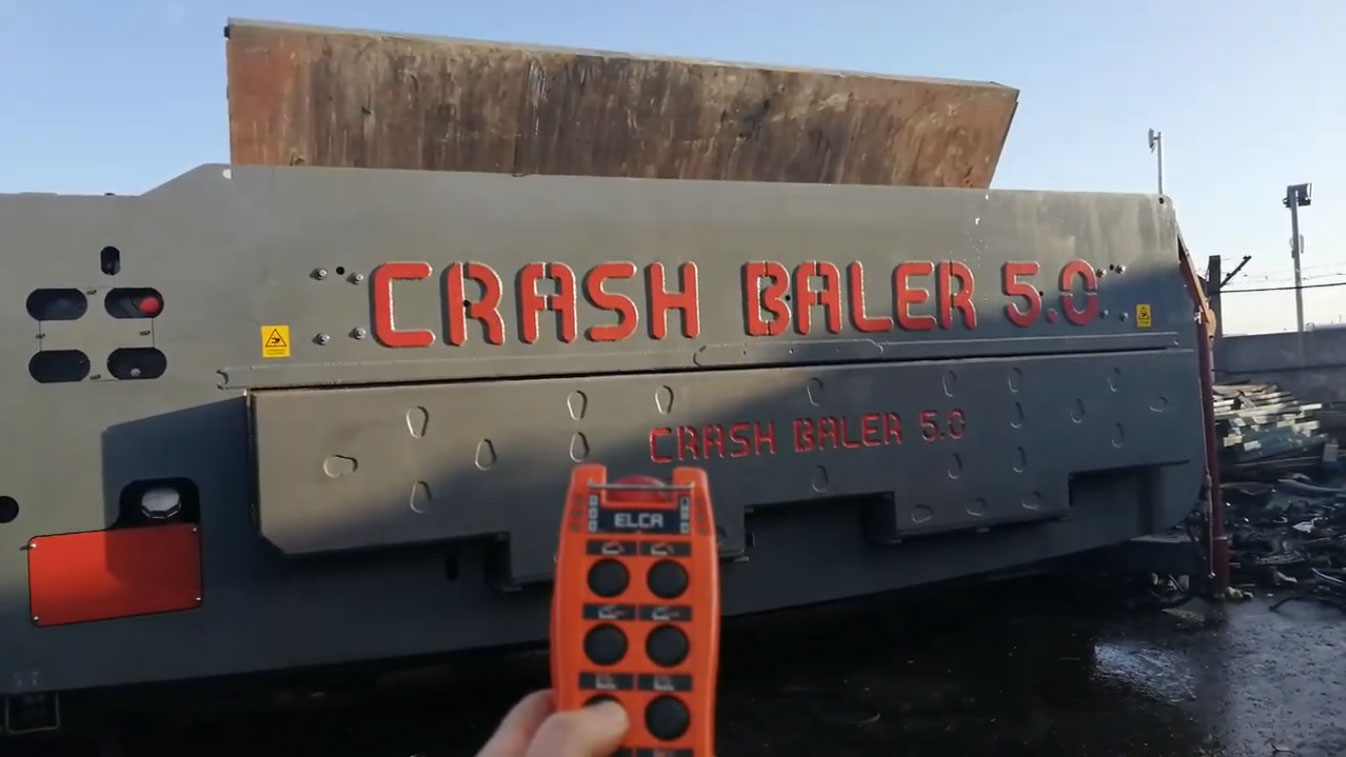 Crash Baler - Semi automatic cycle